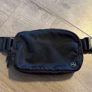 Pander Black sling everywhere belt bag